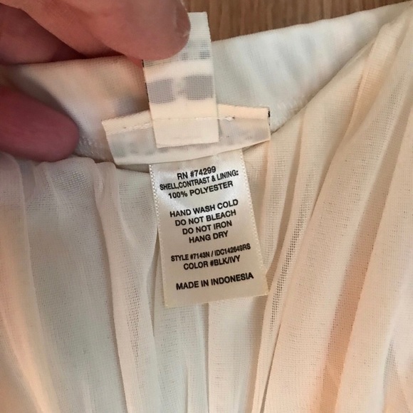 Classy Evening Dress - Picture 2 of 6